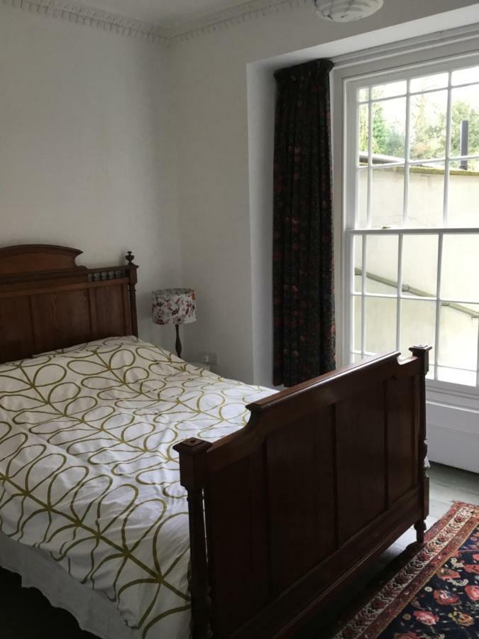 Hotel 8A Spring Gardens Haverfordwest Exteriér fotografie